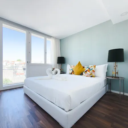 Ceuta Flat, Charming Balcony Over Rooftops דירה