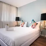 شقة Ceuta Flat, Charming Balcony Over Rooftops