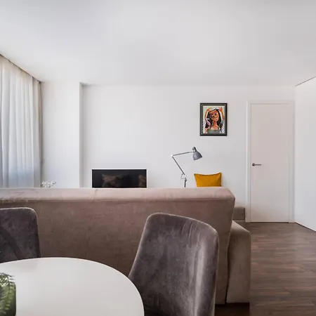 Ceuta Flat, Charming Balcony Over Rooftops *