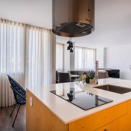 Ceuta Flat, Charming Balcony Over Rooftops * Porto