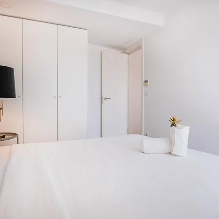 Apartment Ceuta Flat, Charming Balcony Over Rooftops Porto