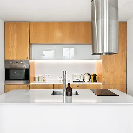 公寓 Ceuta Flat, Charming Balcony Over Rooftops 波尔图