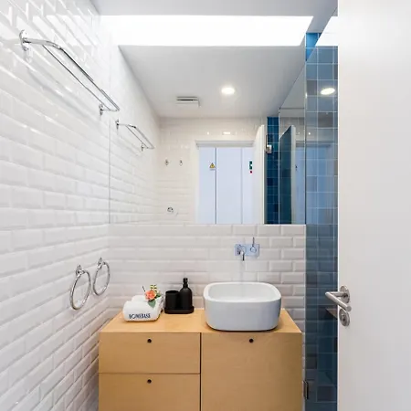 Ceuta Flat, Charming Balcony Over Rooftops Daire
