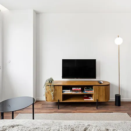アパート Ceuta Flat, Charming Balcony Over Rooftops *