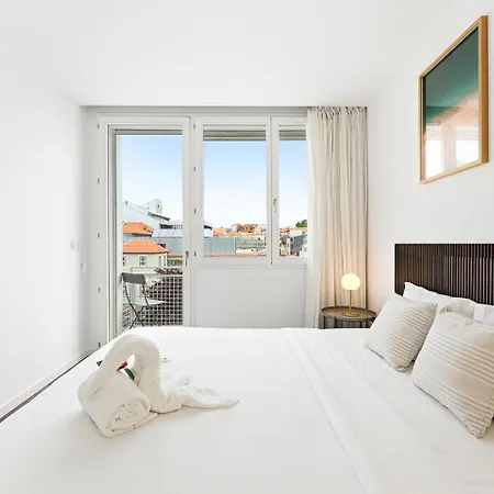 アパート Ceuta Flat, Charming Balcony Over Rooftops *