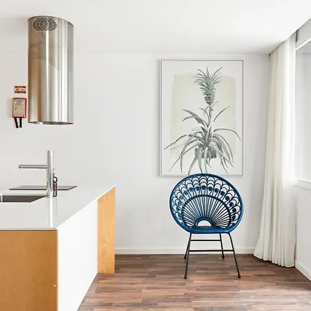 Ceuta Flat, Charming Balcony Over Rooftops *