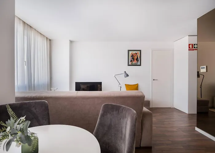 Ceuta Flat, Charming Balcony Over Rooftops *