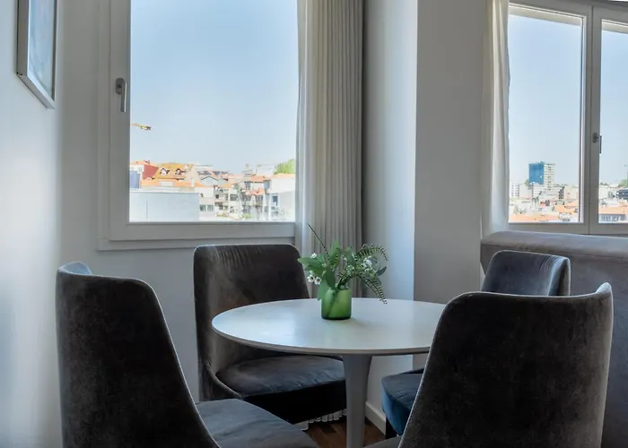 Ceuta Flat, Charming Balcony Over Rooftops * Πόρτο
