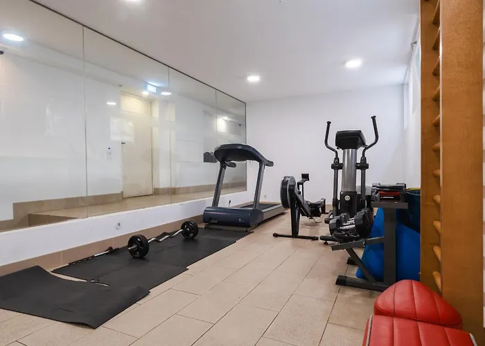 Διαμέρισμα Ceuta Flat, Charming Balcony Over Rooftops *