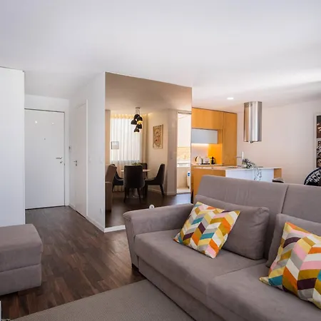 Ceuta Flat, Charming Balcony Over Rooftops Apartamento