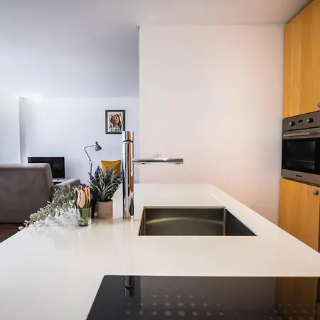 Apartamento Ceuta Flat, Charming Balcony Over Rooftops Porto