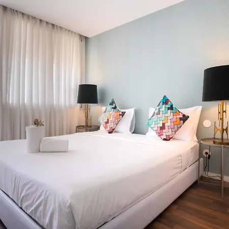 Lejlighed Ceuta Flat, Charming Balcony Over Rooftops