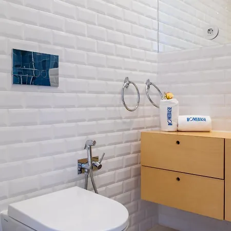 Ceuta Flat, Charming Balcony Over Rooftops Apartamento *