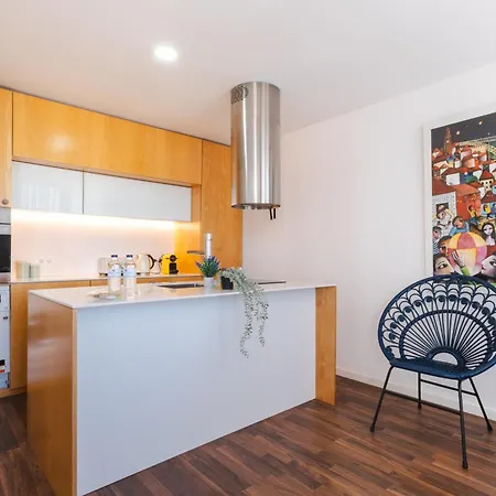 Apartment Ceuta Flat, Charming Balcony Over Rooftops Porto