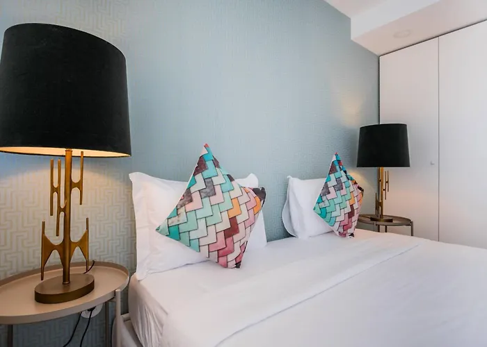 Ceuta Flat, Charming Balcony Over Rooftops